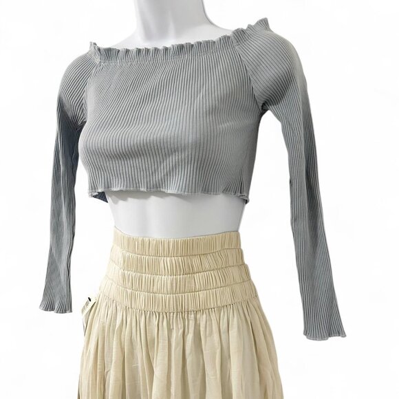 Women’s Off the shoulder cropped top Size Medium - Picture 3 of 6